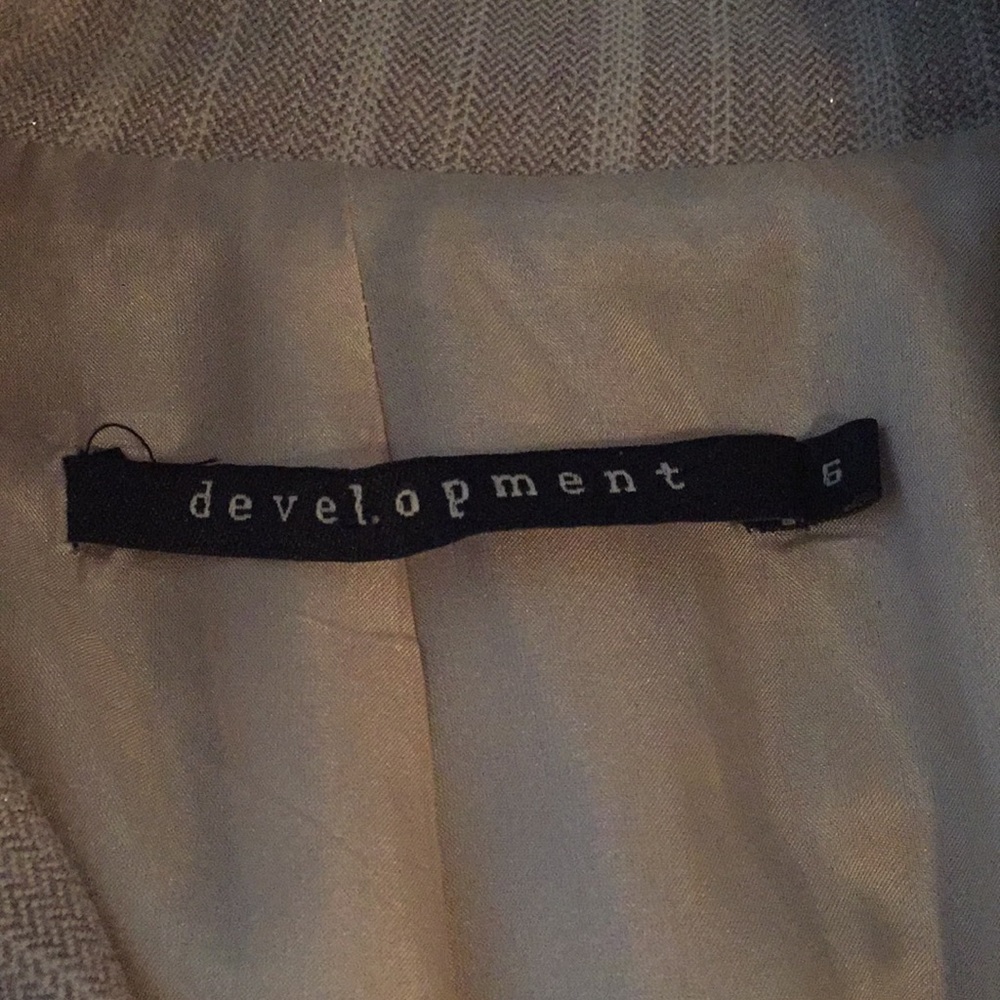 Development Blazer & Sweater - image 3